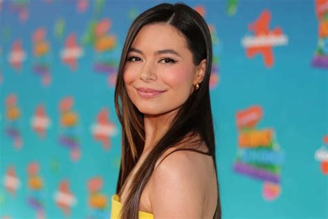 miranda cosgrove nip|Miranda Cosgrove Recalls Embarrassing Moment。